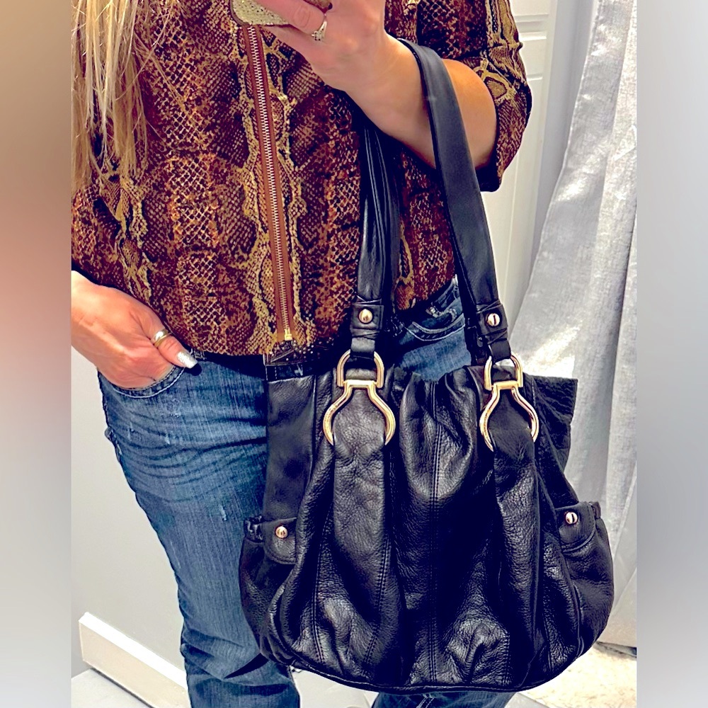 Gorgeous, Genuine Black Pebbled Leather handbag NWOT by B. Makowsky